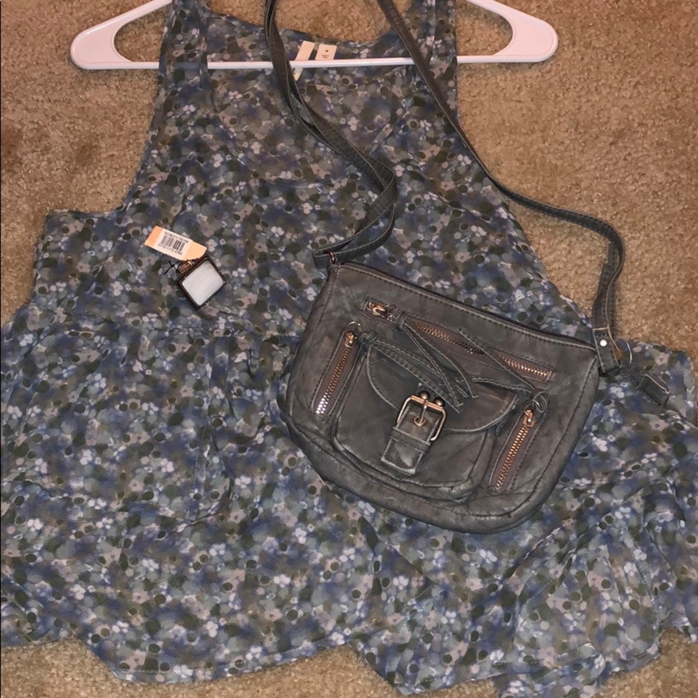 Top, bag, ring